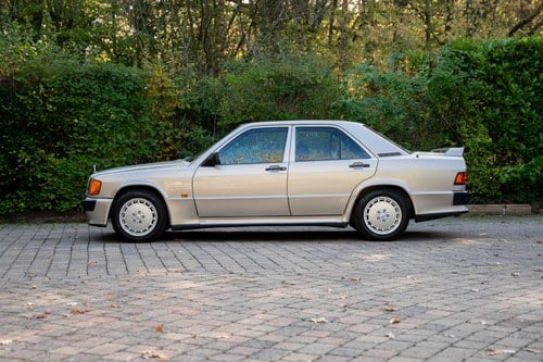 1989 Mercedes-Benz 190 E 2.5-16 For Sale (picture 5 of 186)