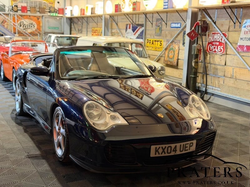 2004 Porsche 911 - 2 2004 Porsche 911 - 2