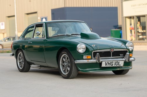 1973 MG B GT 3.5L V8 Restomod For Sale (picture 1 of 147)