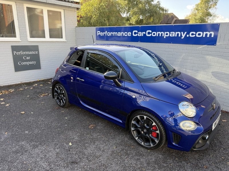 2017 Abarth 595 - 1 2017 Abarth 595 - 1