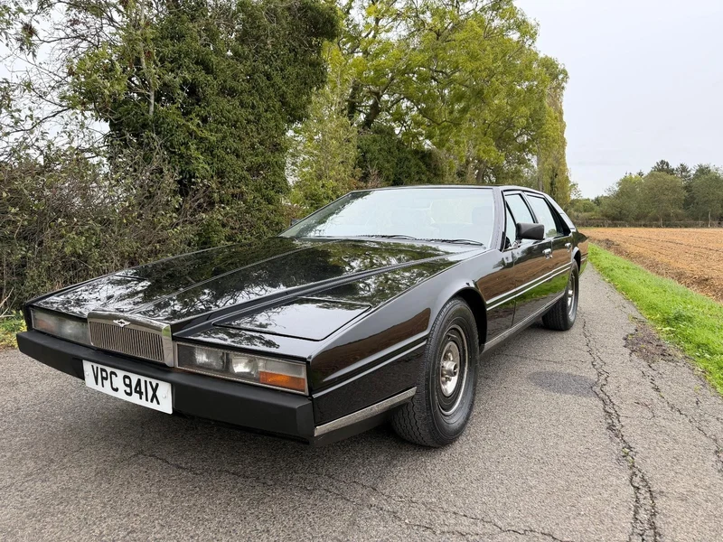 1981 Aston Martin Lagonda - 2 1981 Aston Martin Lagonda - 2