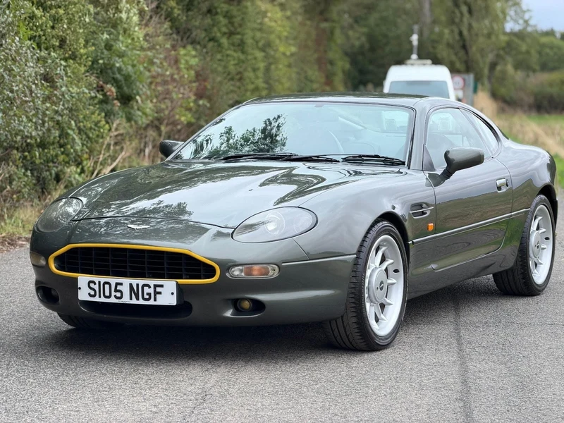1998 Aston Martin DB7 - 1 1998 Aston Martin DB7 - 1