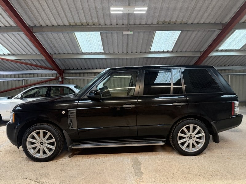2011 Land Rover Range Rover - 2 2011 Land Rover Range Rover - 2