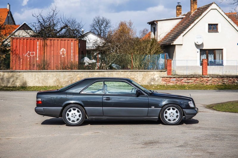 1996 Mercedes 300 - 2 1996 Mercedes 300 - 2