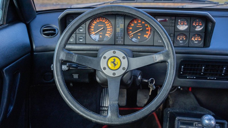 1988 Ferrari Mondial - 2 1988 Ferrari Mondial - 2