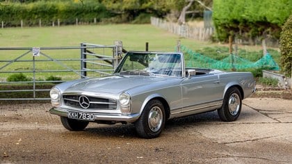 Mercedes SL Class 230 SL Pagoda