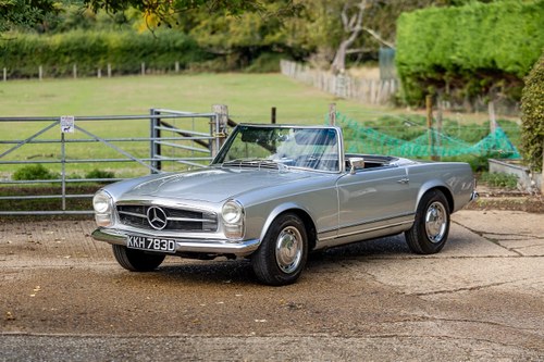 1966 Mercedes-Benz 230SL ‘Pagoda’ Manual LHD W113 Te koop (foto 1 van 54)