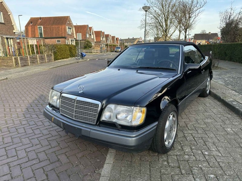 1994 Mercedes E Class - 2 1994 Mercedes E Class - 2