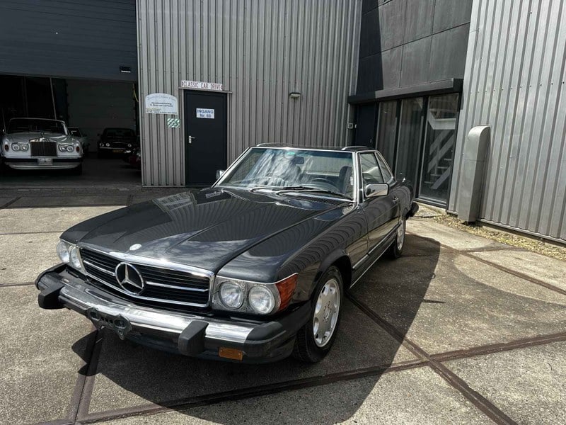1988 Mercedes SL Class - 1 1988 Mercedes SL Class - 1