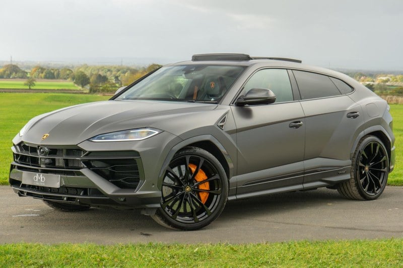2025 Lamborghini Urus - 1 2025 Lamborghini Urus - 1