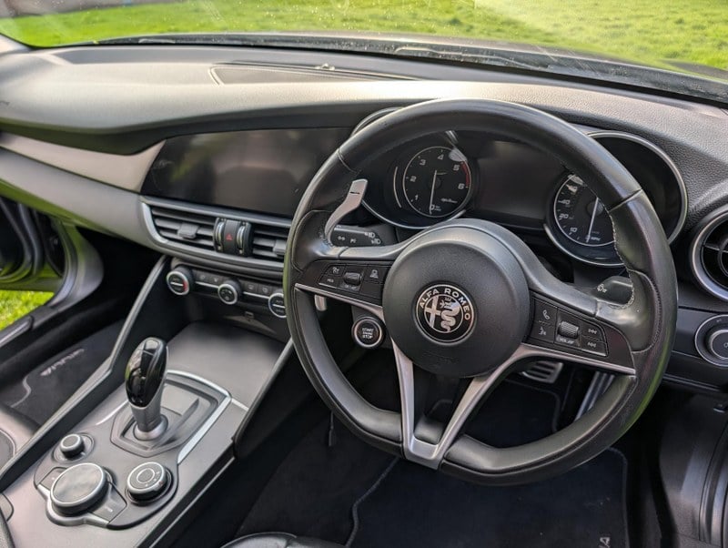 2016 Alfa Romeo Giulia - 2 2016 Alfa Romeo Giulia - 2