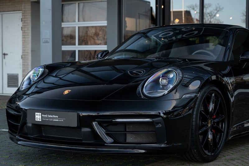 2020 Porsche 911 - 2 2020 Porsche 911 - 2