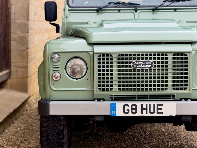 2015 Land Rover Defender - 2 2015 Land Rover Defender - 2