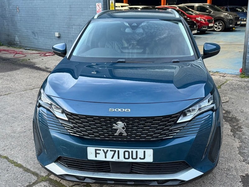2021 Peugeot 5008 - 2 2021 Peugeot 5008 - 2