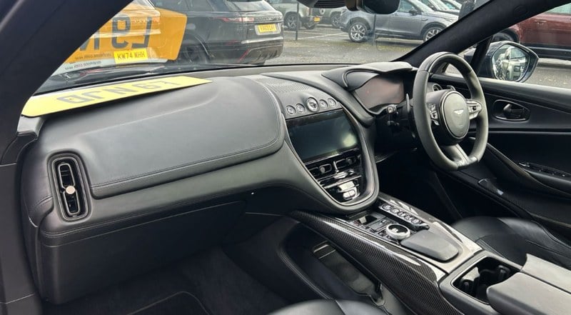 2022 Aston Martin DBX - 2 2022 Aston Martin DBX - 2