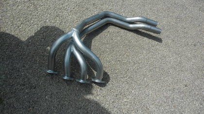 Osca 1500 and 1600 exhaust manifolds