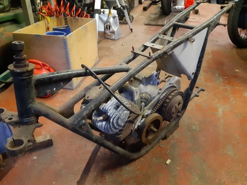 Suzuki T 20 frame with Ariel Arrow engine Zu verkaufen durch Auktion