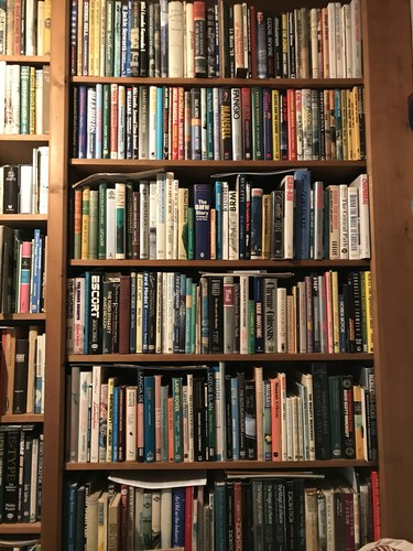 1200 Rare Motoring books Te koop