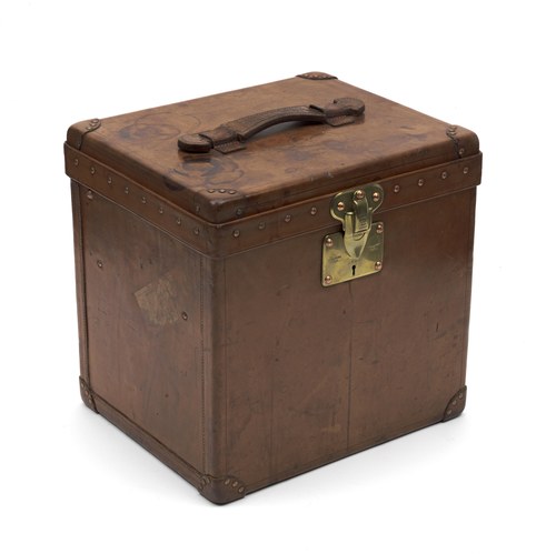 A Louis Vuitton gentleman's hat-box, circa 1912, In vendita all'asta