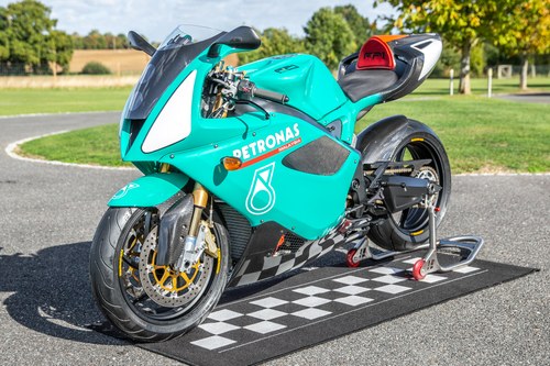 2003 PETRONAS FP1 - SIGNED BY FOGGY For Sale