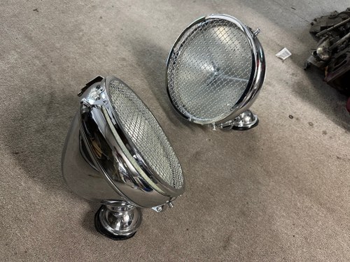 1932 Lucas P 100 L Headlamps with Stoneguards For Sale