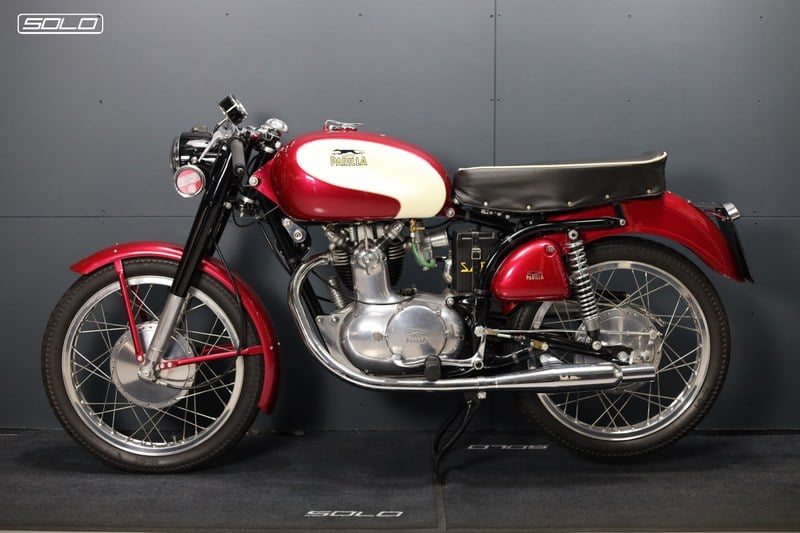 1957 MOTO PARILLA LUSSO VELOCE - 2 1957 MOTO PARILLA LUSSO VELOCE - 2