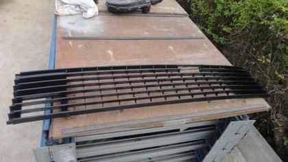 Radiator grill for Iveco Daily