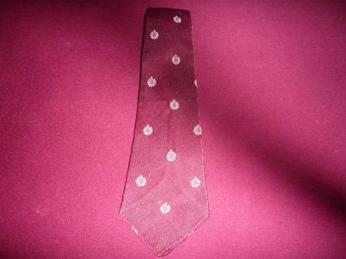 1980 Round Table Tie. For Sale