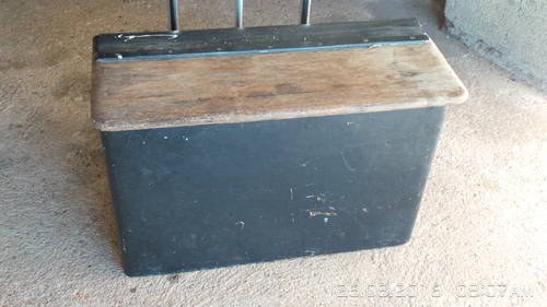 metal luggage container For Sale