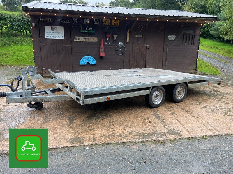 BEAVERTAIL TRANSPORTER TRAILER 14’ WITH RAMPS & WINCH 2600kg