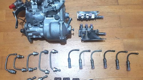 Picture of Injection pump Mercedes W111 refurbished - For Sale