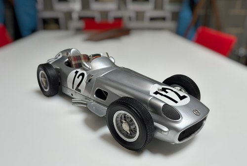 1:8 SCALE 1955 Mercedes-Benz W196 Javan Smith SOLD