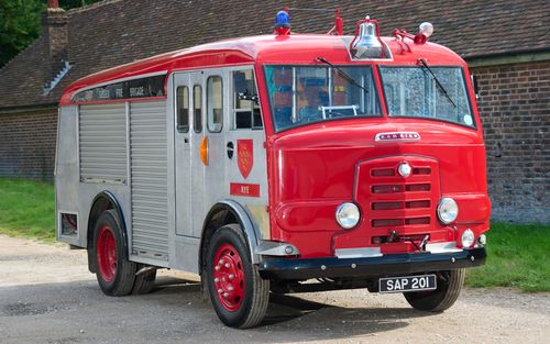 1960 Fire Engine (picture 1 of 85)