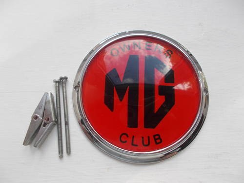 1970 MG OWNERS CLUB CAR GRILLE  BADGE WITH FIXINGS ORIGINAL For Sale