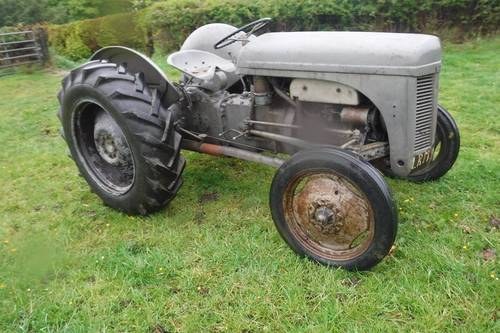 1952 GREY FERGIE ALL WORKS VERY ORIGINAL SEE VIDEO CAN DELIVER SOLD