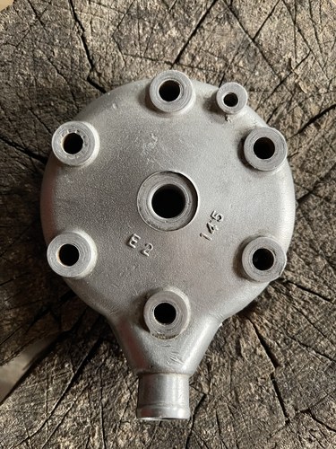 Suzuki RM125 Cylinder Head