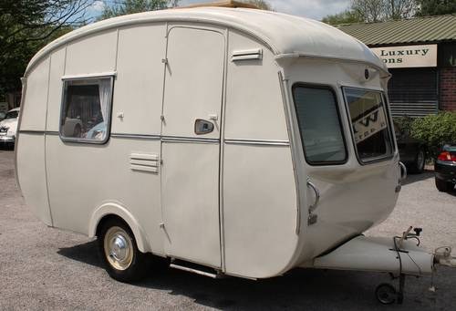 1960s Vintage / Classic Cheltenham Fawn 2 Berth Caravan  VENDUTO