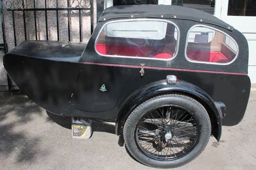 c1947 Watsonian 2 Seat Sports Side Car With Tilt Top VENDIDO