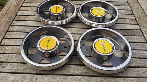 Ferrari dino hub caps original