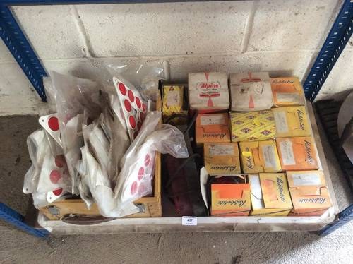 Boxed Vintage Lights For Sale by Auction