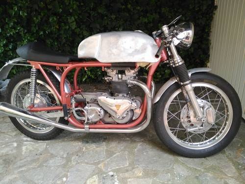 1956 Cafe racer 59 Triumph 500cc 56 Featherbed frame For Sale