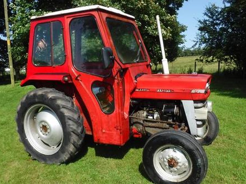 2 OWNERS FROM NEW UNRESTORED VINTAGE TRACTOR CAN DELIVER