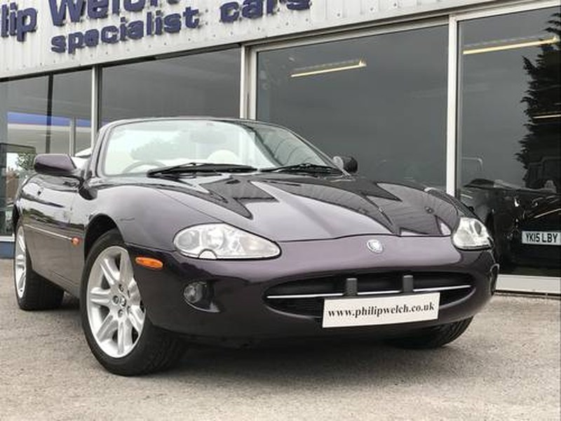 JAGUAR XK8 CONVERTIBLE
