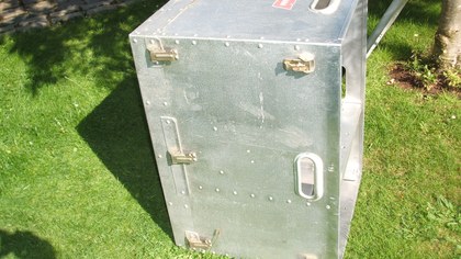 Land Rover type military box?