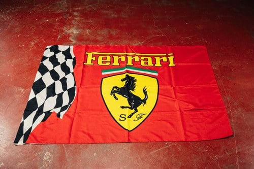 1980 Collection of 13 Ferrari Flags Kaufen Bei