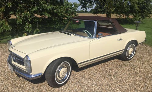 1967 Mercedes-Benz 250 SL Pagoda: 07 Oct 2017 For Sale by Auction