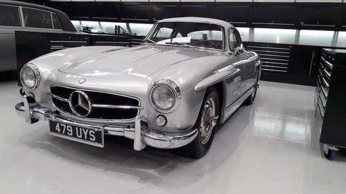 1986 Mercedes-Benz 300SL 'Gullwing' Evocation: 17 Oct 2017 For Sale by Auction
