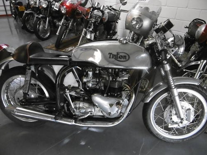 Triton 750 All correct and a T110 750 engine Stunning