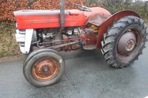1967 MASSEY FERGUSON 135 ALL WORKING ON GOING RESTO CAN DLEIVER SOLD