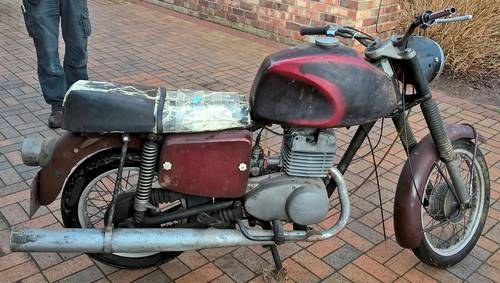 MZ TROPHY SPORT 250 1971 VERKAUFT